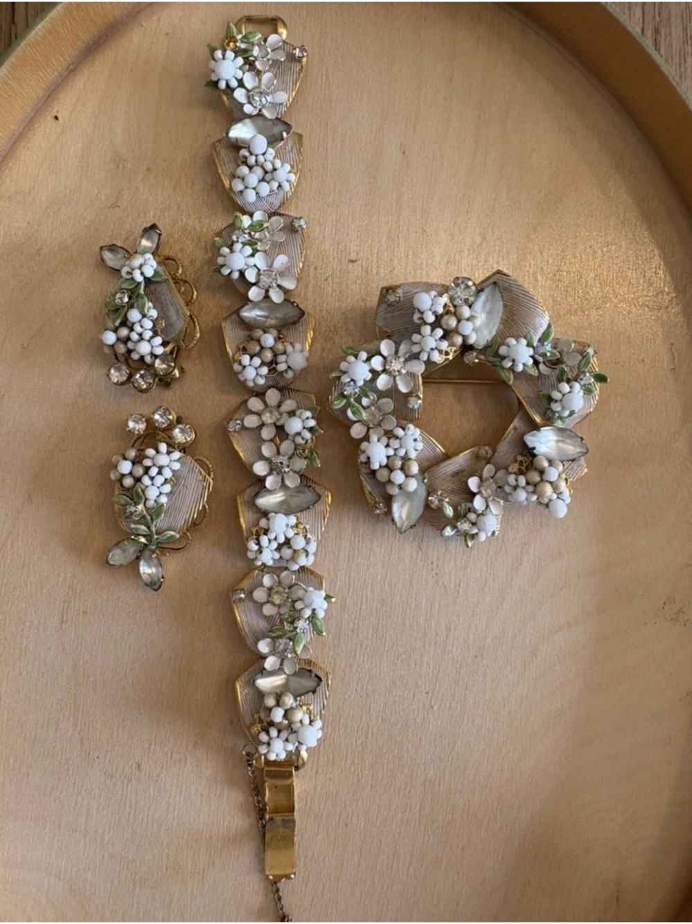 Original By Robert Magnificent Spectacular Design Unique And Rare Set Wedding